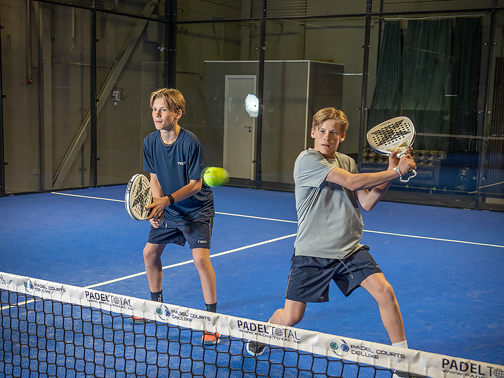 Bröderna William och Wiggo Johansson satsar mot världstoppen i padel.